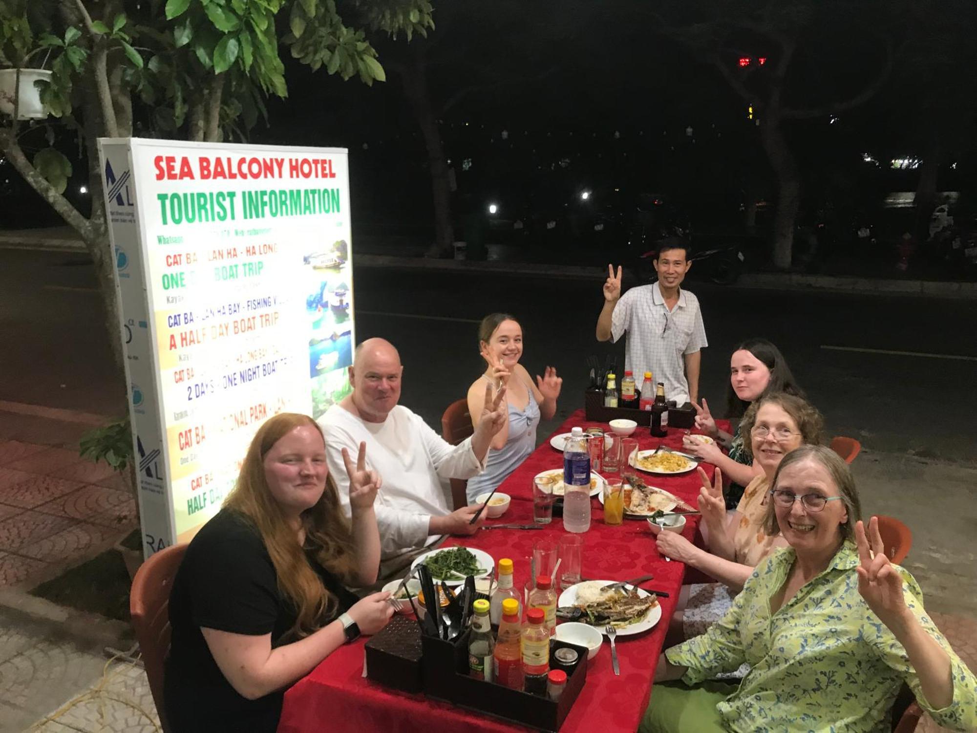 Sea Balcony Hotel Dong Khe Sau 外观 照片