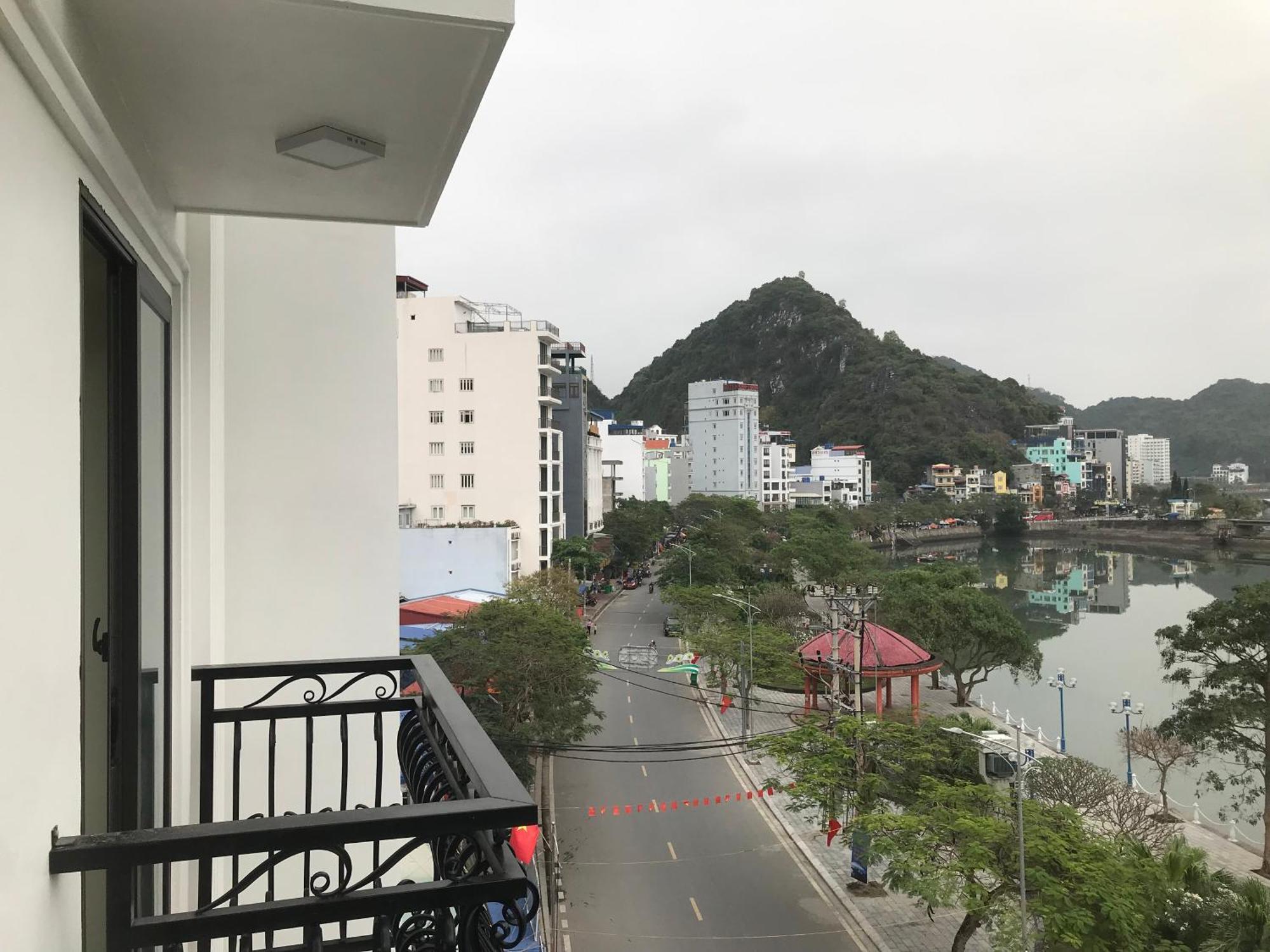 Sea Balcony Hotel Dong Khe Sau 外观 照片