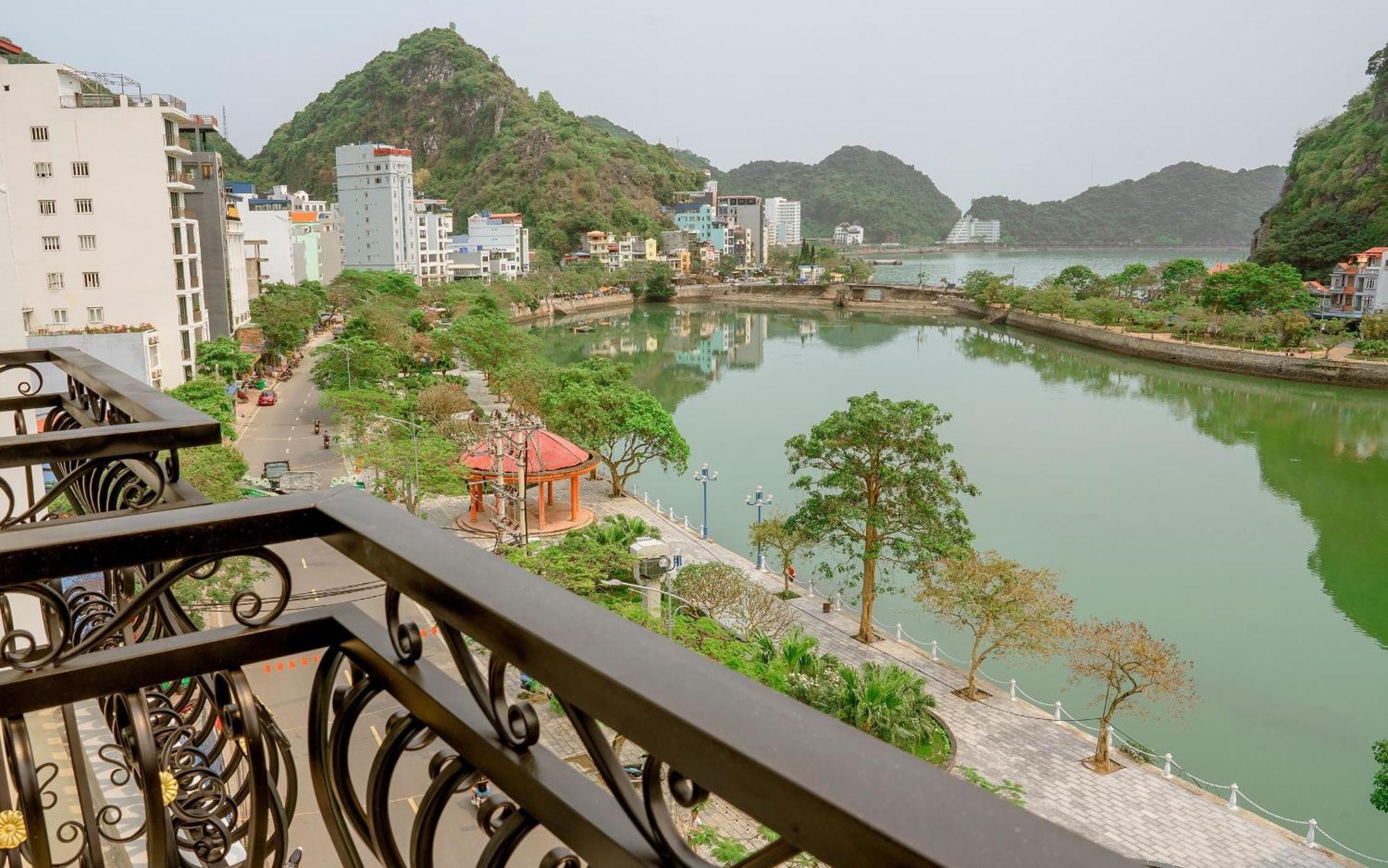 Sea Balcony Hotel Dong Khe Sau 外观 照片