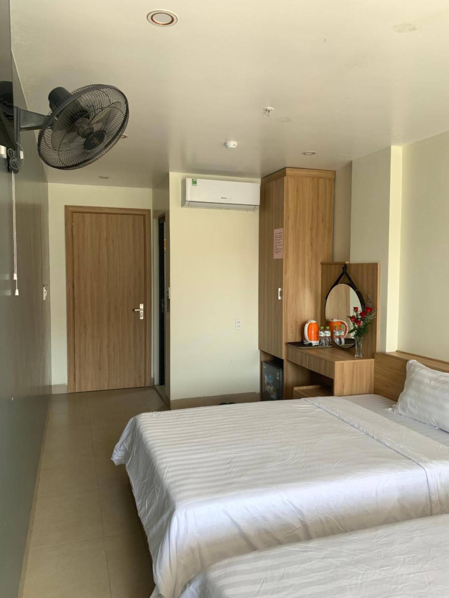 Sea Balcony Hotel Dong Khe Sau 外观 照片